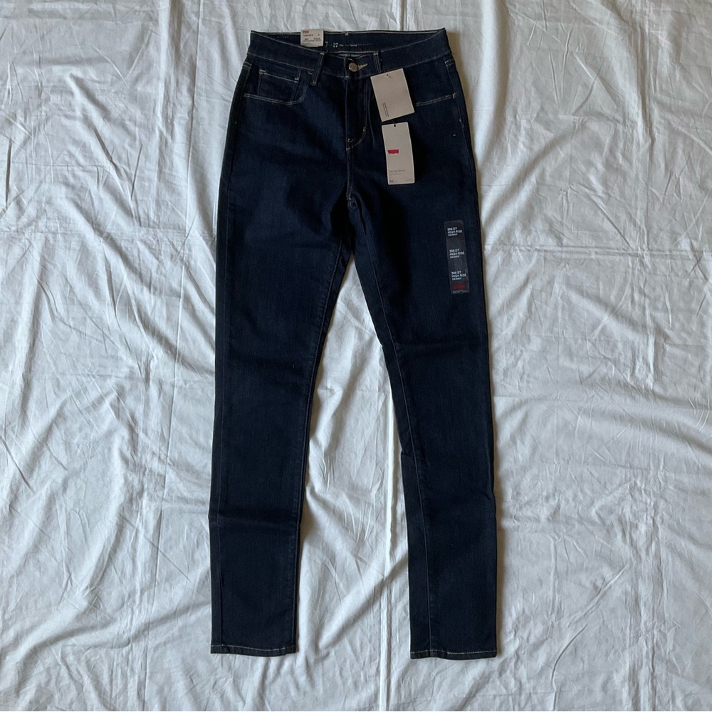 NWT Levis High Rise Skinny Jeans 5M/27